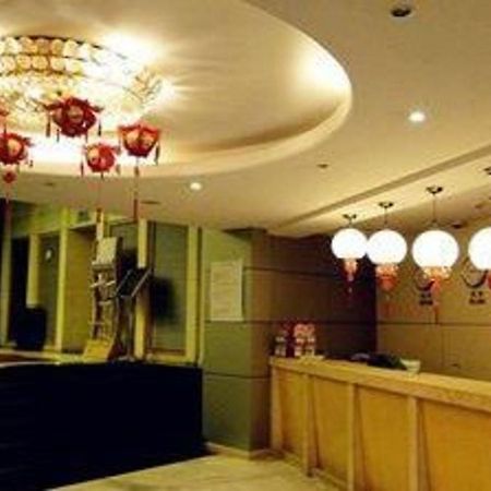 Lakeside Holiday Inn Shanghai Exterior foto