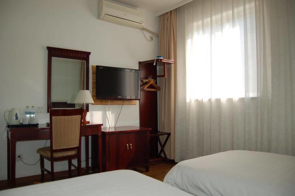 Lakeside Holiday Inn Shanghai Exterior foto